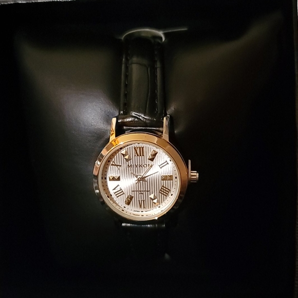 Miykon gold and black watch NIB - Picture 3 of 3